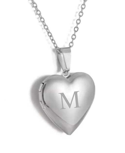 ¡NUEVO PRODUCTO! Collar Relicario de CORAZÓN con  INICIAL  y tus  fotos